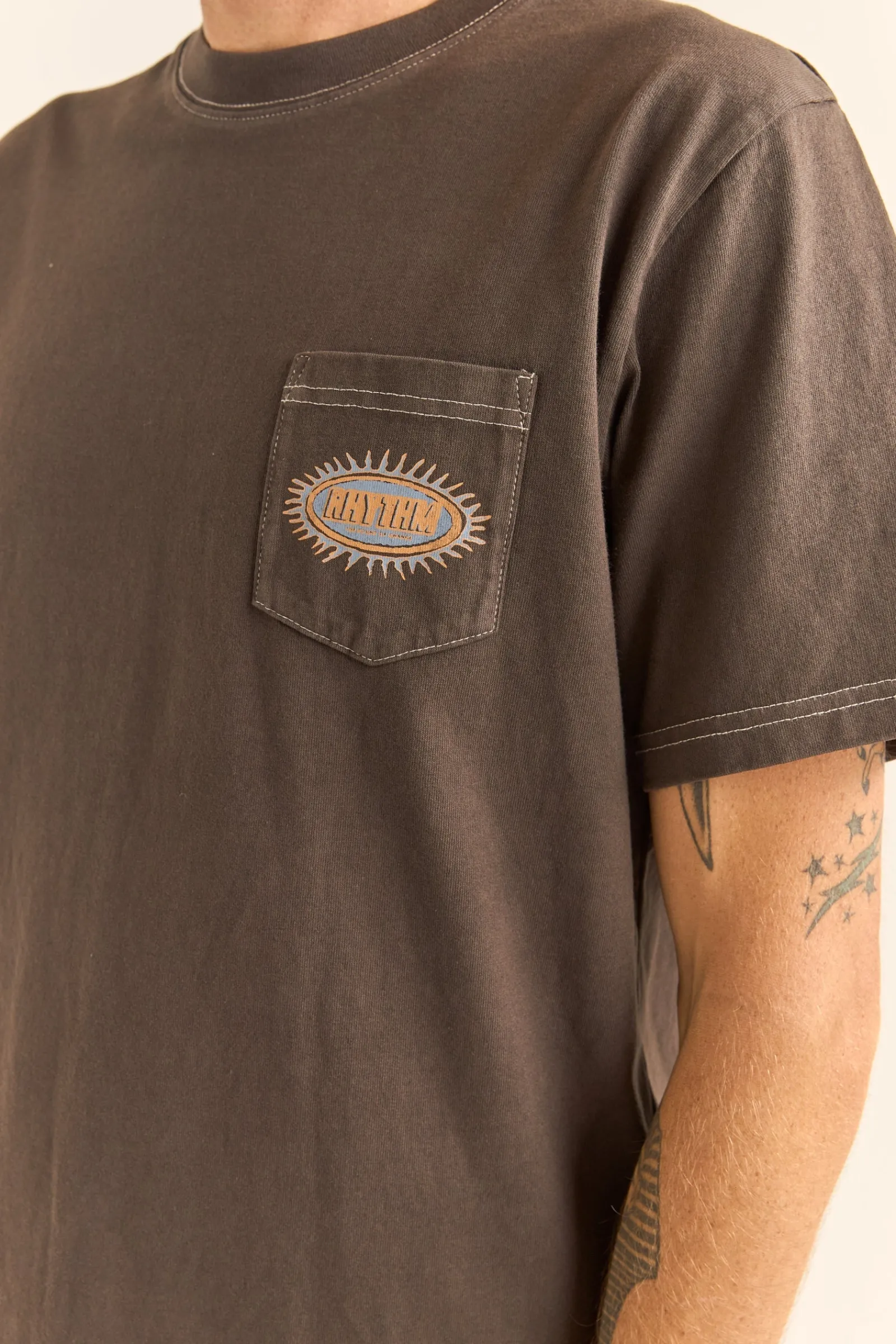 Rhythm Livin Rays Vintage Ss T-Shirt Vintage Black- T-shirts
